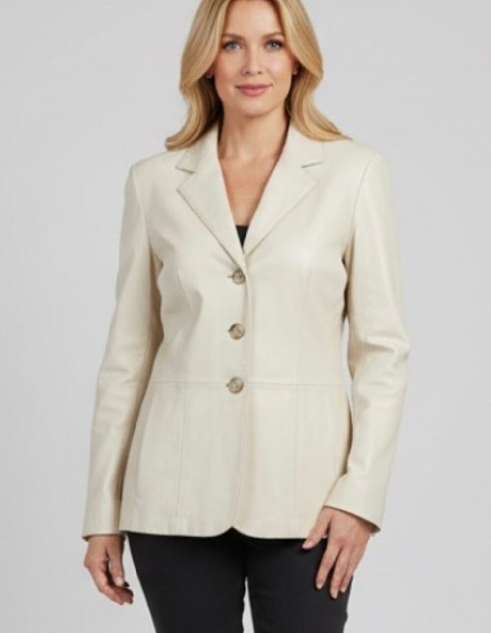 Wilsons Leather Womens Medium Jacket with Camel Lining and Snake Skin Pockets XC